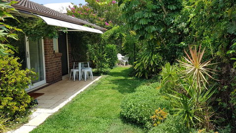 Beachside Villa Ettalong Beach - e-Seniors 3