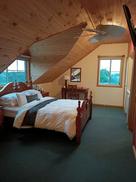 Beaumaris Beach Guest House - e-Seniors 3