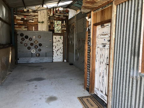 Bed In A Shed Vineyard Stay - e-Seniors 3