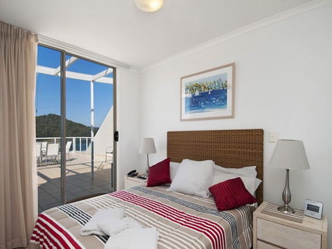 Bella Mare - 2 Bedroom Ocean View Terrace Apt - e-Seniors 2
