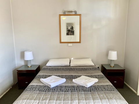 Bermagui Beach Hotel - e-Seniors 3