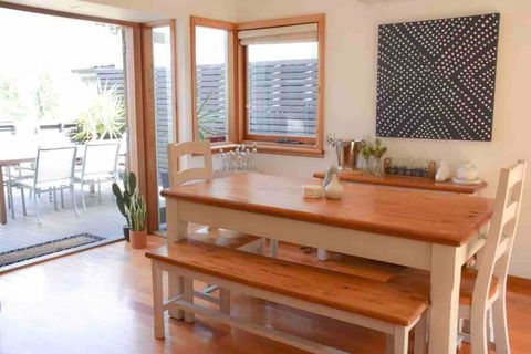 Best Location In Hobart! Luxury 4 Bedroom With Stunning Views - e-Seniors 2