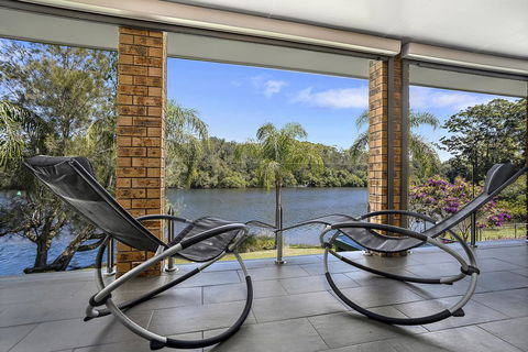 Bonville On Bonville - e-Seniors 1
