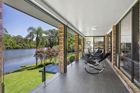 Bonville On Bonville - e-Seniors 2