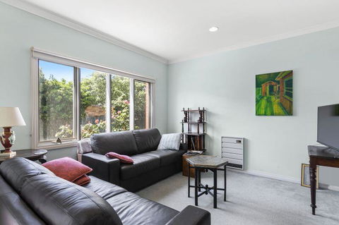 Boston Beach House 2-19 - e-Seniors 2