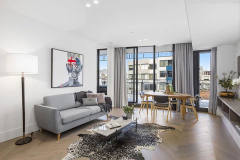 Boutique Stays - The Capitol - e-Seniors 1