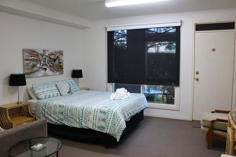 Box Hill Studio Apartment 2 - e-Seniors 3