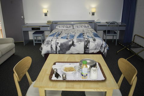 Bridge Motel - e-Seniors 3