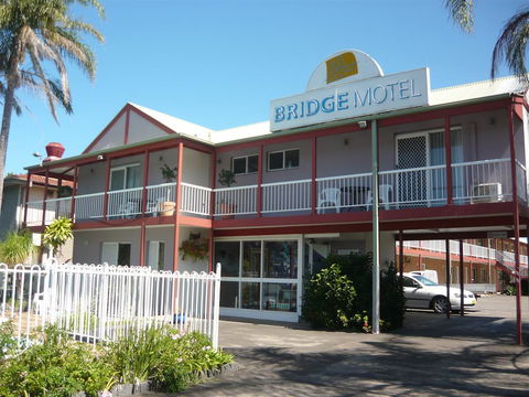 Bridge Motel - e-Seniors 0