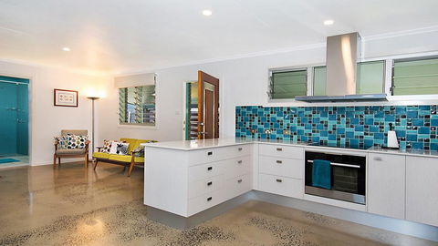Betty's At Lennox Head - Air Conditioned - e-Seniors 0