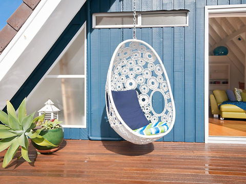Birdsong Beach House - e-Seniors 1