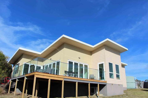 Birubi On Bay Of Fires - e-Seniors 1