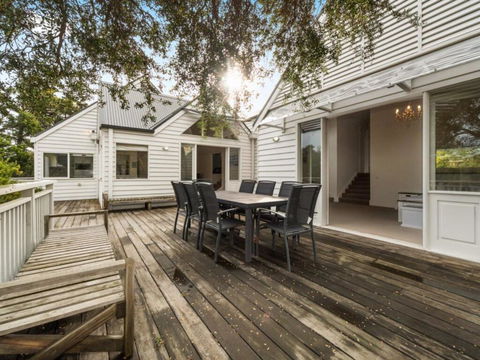 Blairgowrie Hamptons Style - e-Seniors 0