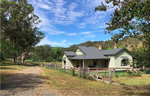 Bobby's Country Rental - e-Seniors 0