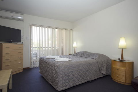 Burswood Lodge Apartments - e-Seniors 3