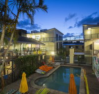 Byron Bay YHA - e-Seniors