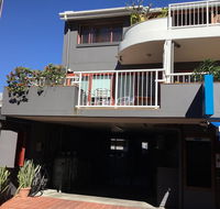 Byron Beach House - e-Seniors