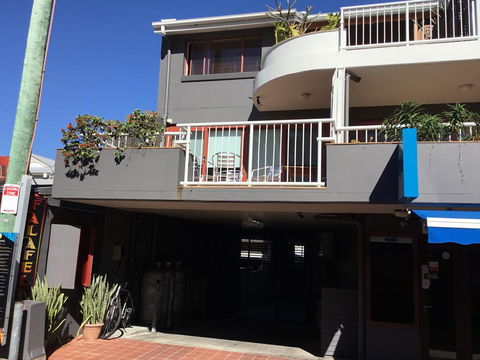 Byron Beach House - e-Seniors 0