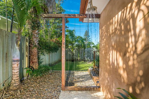 Byron Beachside Bungalow - e-Seniors 2