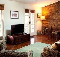 Byronsvale Vineyard and Accommodation - e-Seniors