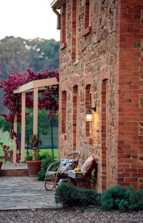 Byronsvale Vineyard And Accommodation - e-Seniors 3