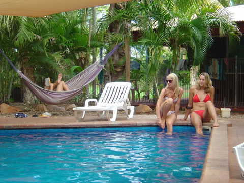 Cable Beach Backpackers - e-Seniors 0
