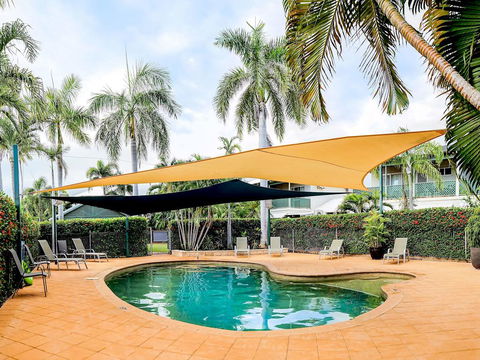 Cable Beachside Villas - e-Seniors 1
