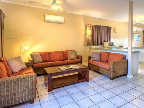 Cable Beachside Villas - e-Seniors 2