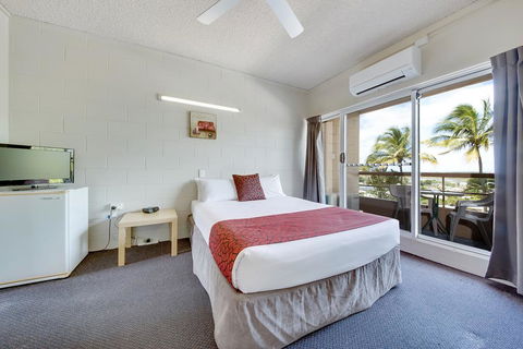 Camelot Motel - e-Seniors 2