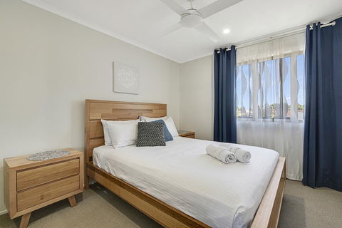 CANAL HOME NEAR MOOLOOLABA - e-Seniors 2