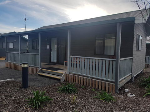 Canberra Carotel Motel - e-Seniors 2