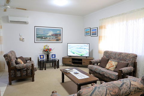Capon Cottage - e-Seniors 1