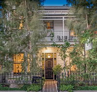 Captains Retreat Apartments and Cottages - e-Seniors