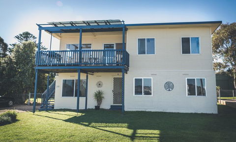Carrickalinga SeaHaven: Coastal Escape-4BRM - 29 Riverview Drive - e-Seniors 2