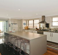 Casa Callala on King George - well appointed home - e-Seniors
