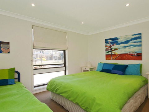 Casa Callala On King George - Well Appointed Home - e-Seniors 2
