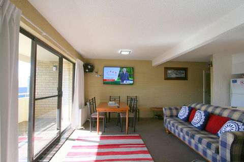 Central Park 10/1 Snowy River Avenue - e-Seniors 1