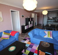 Central Park 14 - Centrally located with views to the mountains - e-Seniors