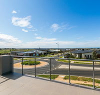 Centreside Ocean Views 59 - e-Seniors