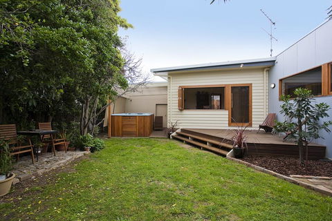 Charles Central Oasis 8 - e-Seniors 1