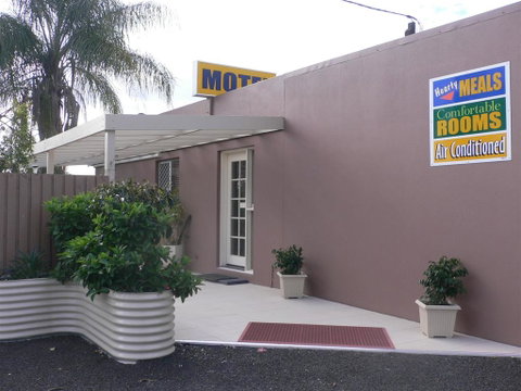 Chinchilla Motel - e-Seniors 0