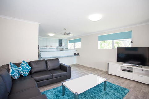 City Beach Holiday House - e-Seniors 2