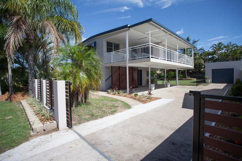 City Beach Holiday House - e-Seniors 0