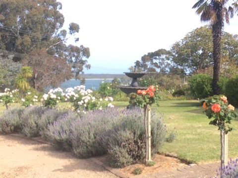 Clovelly Cottage - e-Seniors 1