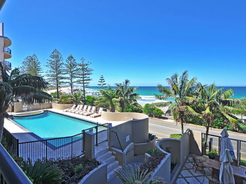 Clubb Coolum Beach Resort - e-Seniors 2