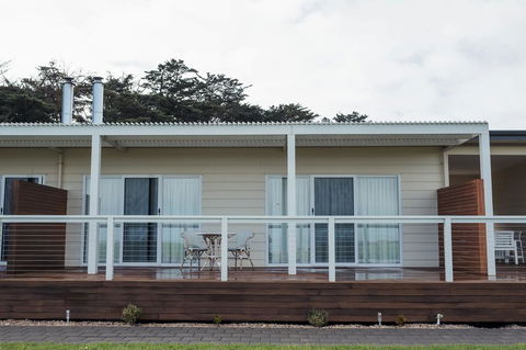 Coastal Lodge - e-Seniors 1