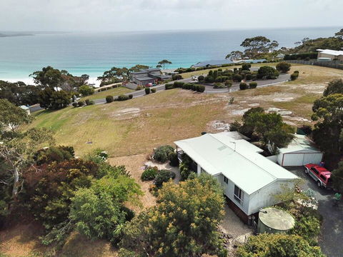 Cockatoo Cabin - e-Seniors 0