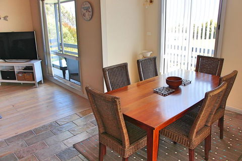 Cockatoo Cabin - e-Seniors 3