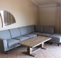 Colonial Court Beachfront Motel  Holiday Stay - e-Seniors