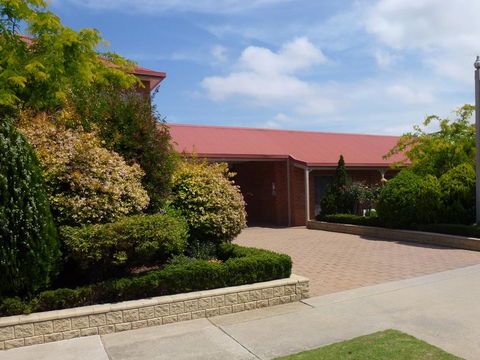 Colonial Motor Inn Bairnsdale Golden Chain Property - e-Seniors 2